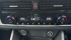 Nissan Qashqai 1.3 DiG-T MH Acenta Premium 5dr Petrol Hatchback